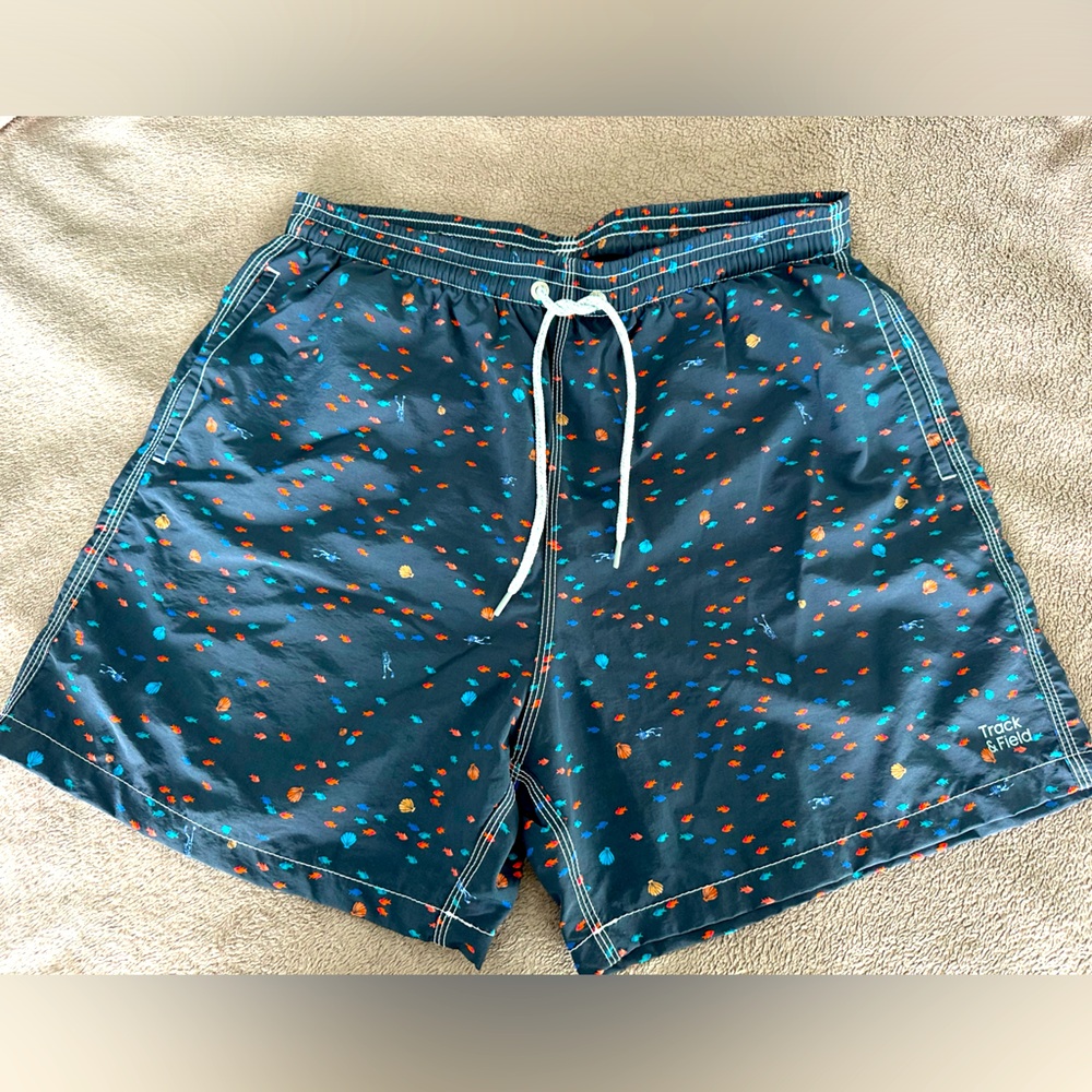 Men’s swim Track & Field Short NWOT waist adjustable with pockets